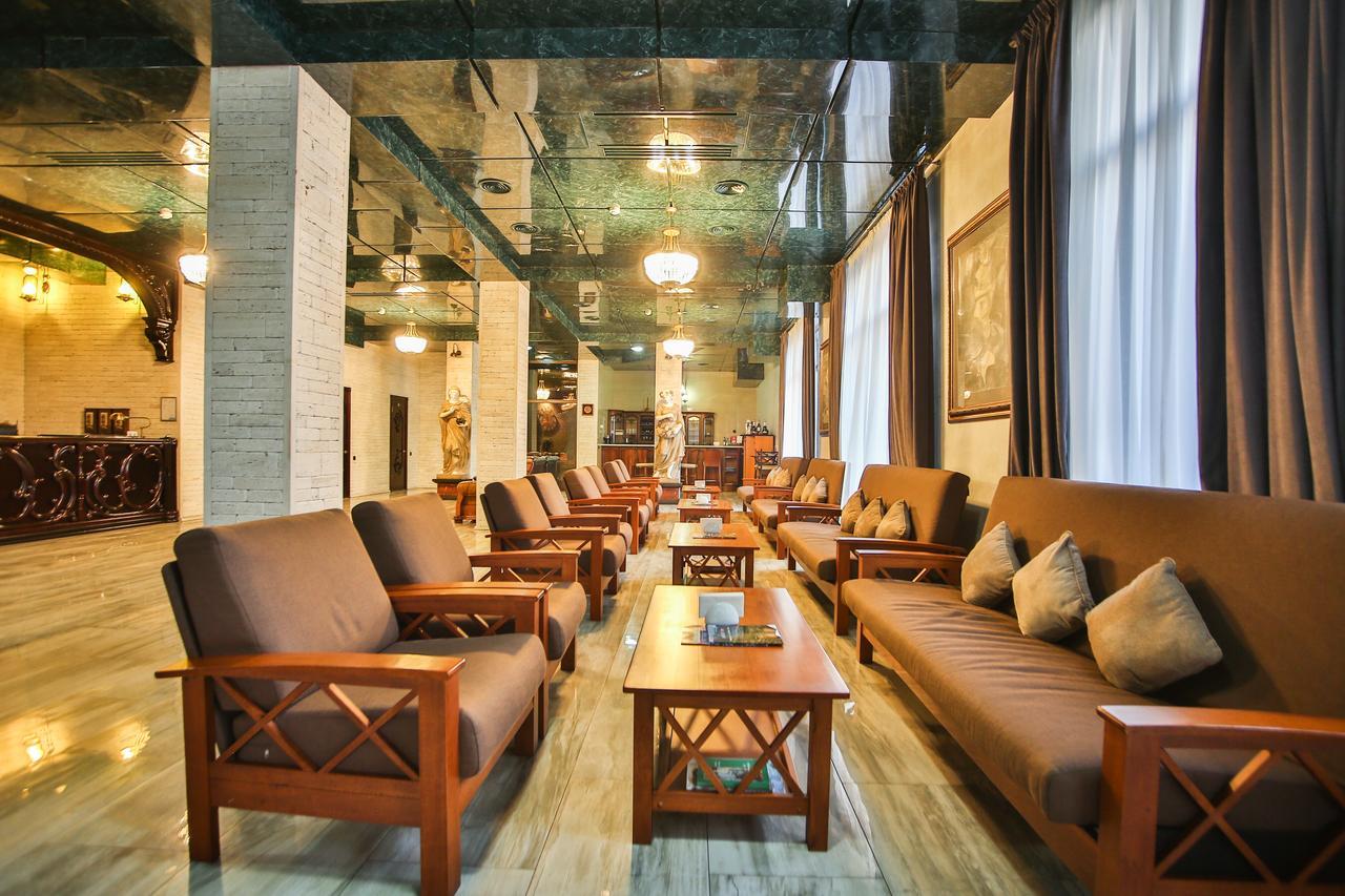 Hotel Wine Palace Tbilissi Extérieur photo