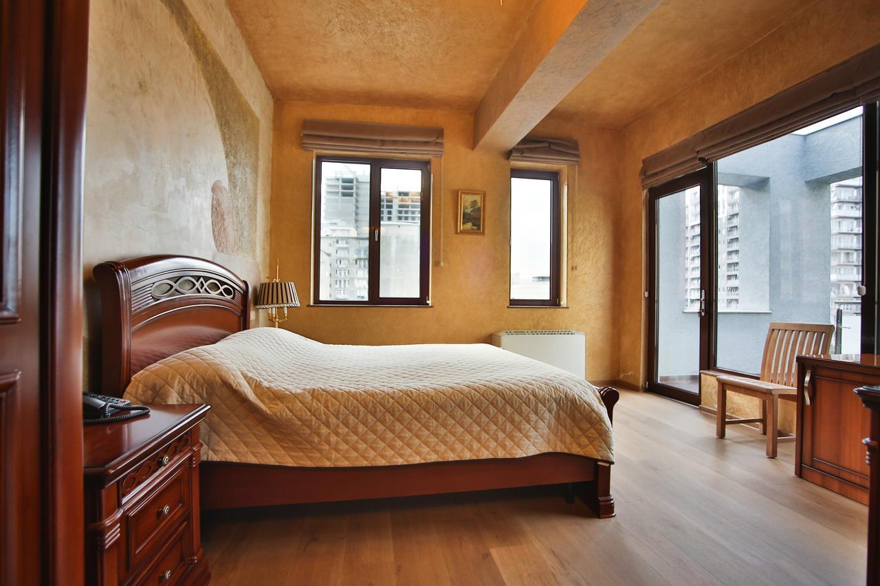 Hotel Wine Palace Tbilissi Extérieur photo