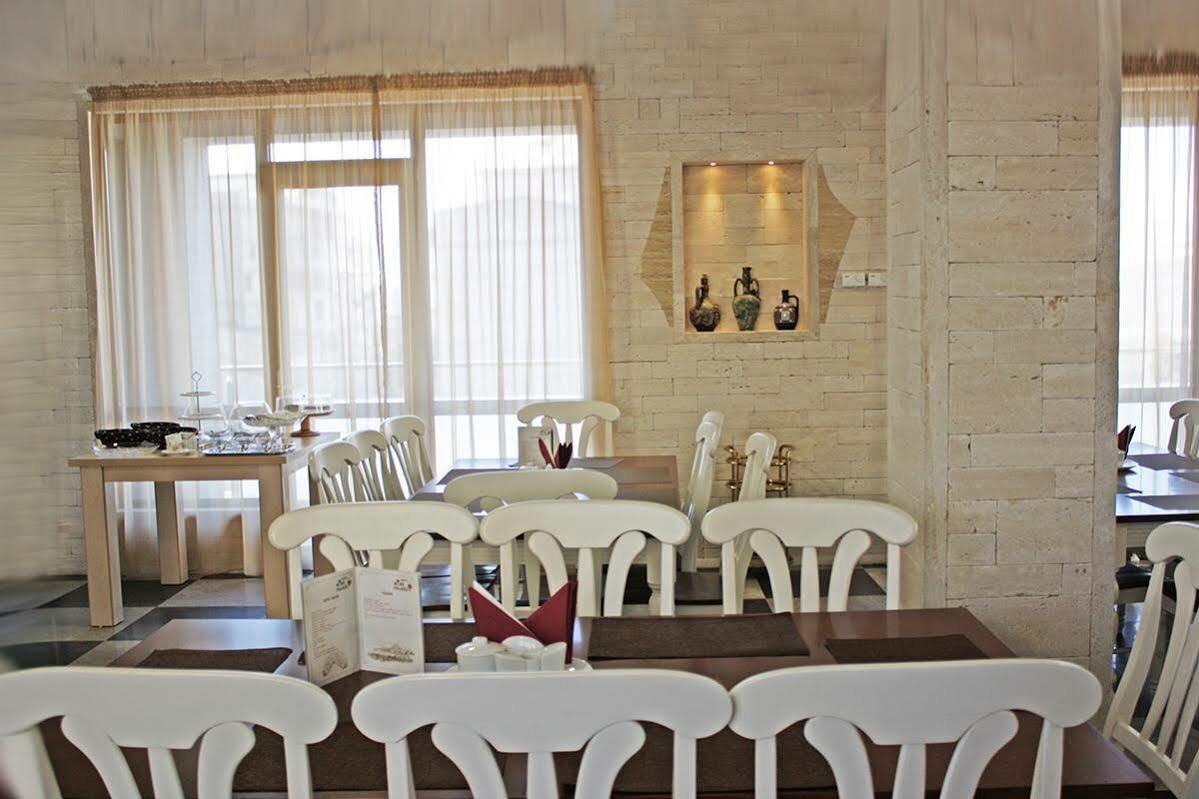 Hotel Wine Palace Tbilissi Extérieur photo
